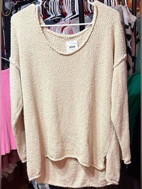 ✨ Aerie Cream Fuzzy Bouclé Pullover Sweater | Size M | Relaxed Fit | EUC✨
